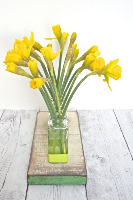 thrift store glass bud vase, chalk paint, crafts, flowers, how to, repurposing upcycling