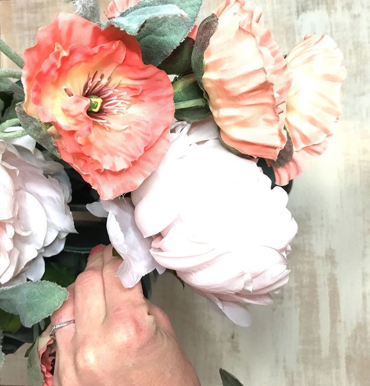 4 ways to use old rain boots for spring decor