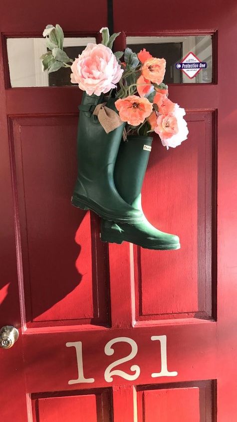 4 maneras de usar botas de lluvia viejas para la decoracin de primavera