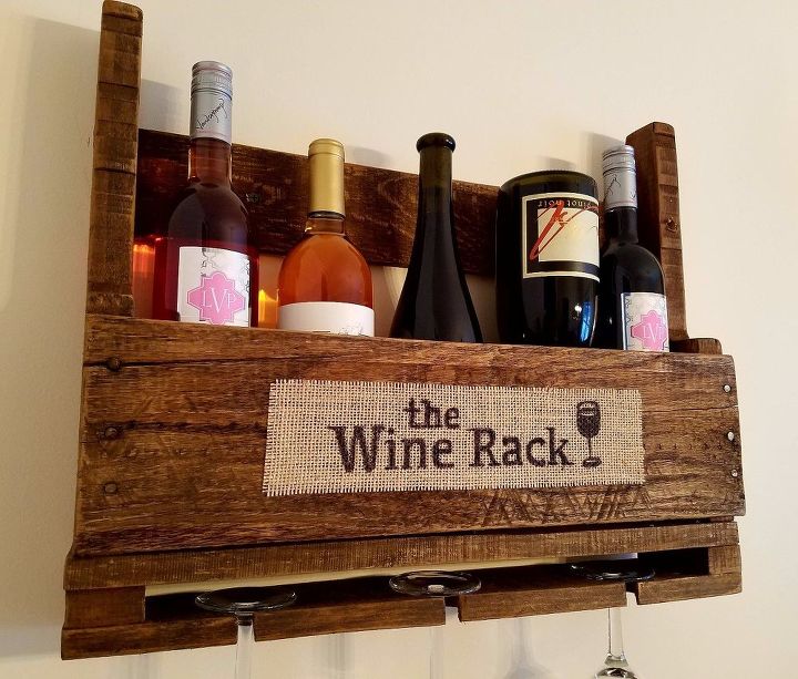 5 minute diy wine rack burlap sign, DONE My new rustic sign for my wine rack