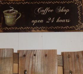 pallett coffee cup hanger