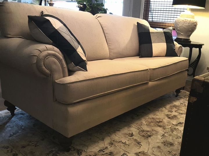 quick and easy way to update craigslist sofa