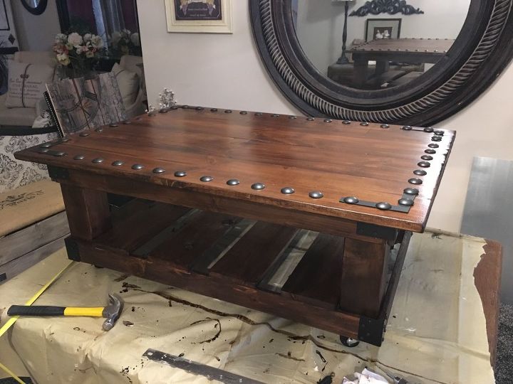 madera de liquidacin convertida en una magnfica mesa de centro