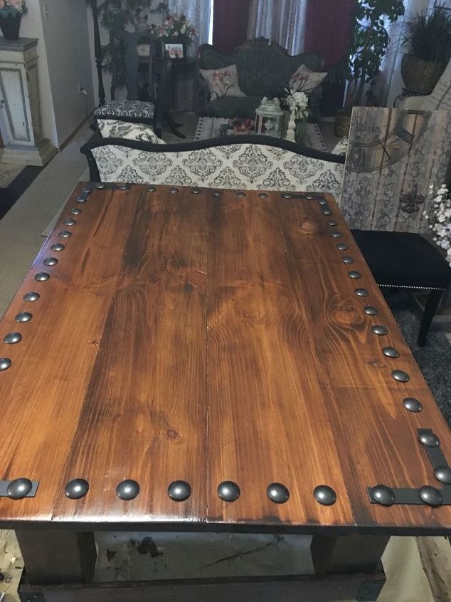 madera de liquidacin convertida en una magnfica mesa de centro