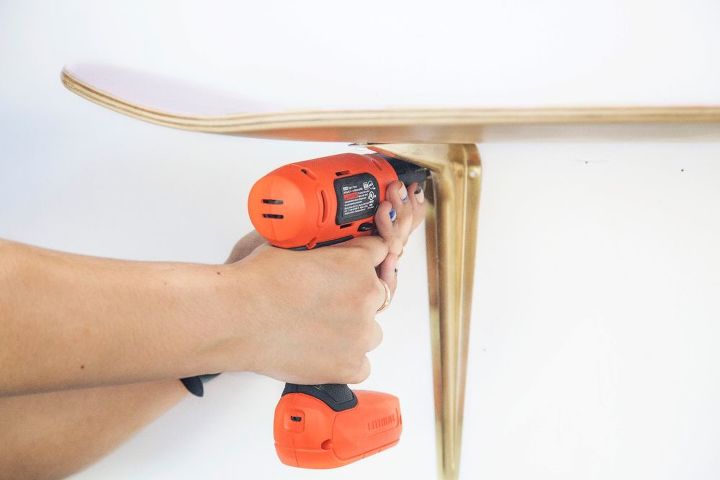 diy skateboard deck shelf upcycle