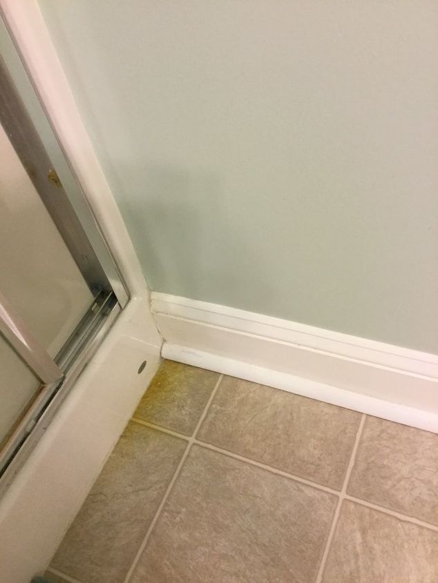 is there any way to remove yellow staining from vinyl bathroom floor