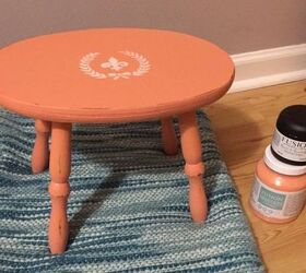 my new bathroom stool made beautiful by fusion mineral paint
