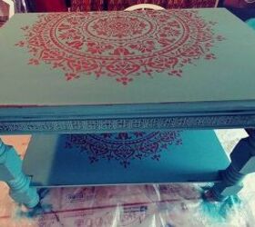 stencil a boho chic table using a mandala pattern