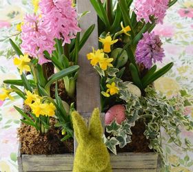 Crea un fácil centro de mesa con flores de primavera para Pascua