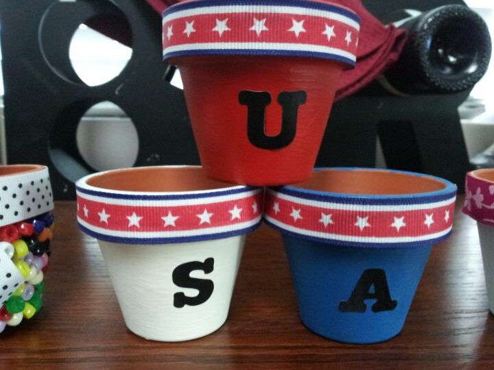 e decorative clay pots