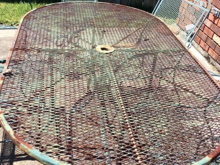 q what can i cover an oval outdoor rusty picnic table with