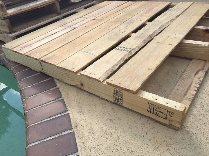 pallet swing bed modified idea found on pinterest, Cut pallet 1 and 2 and joined together