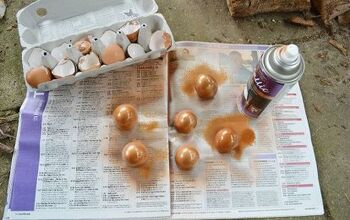 Cáscaras de huevo transformadas en decoración de mesa de Pascua