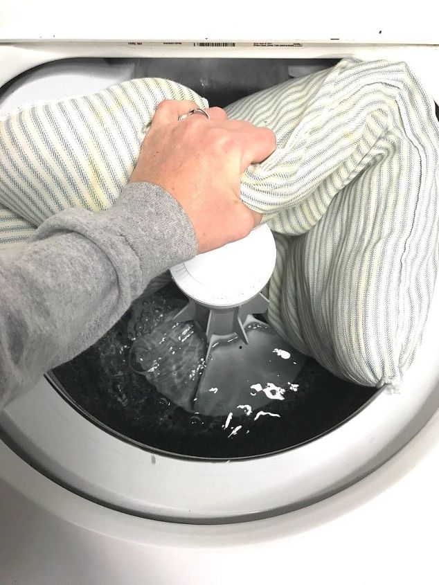 whiten yellowed pillows without bleach