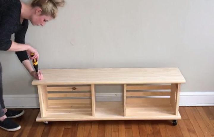 easy crate bench on wheels