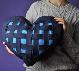 DIY Cojín de tela vaquera en forma de corazón