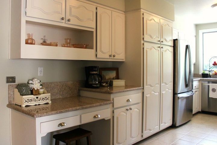 my new favorite way to paint kitchen cabinets