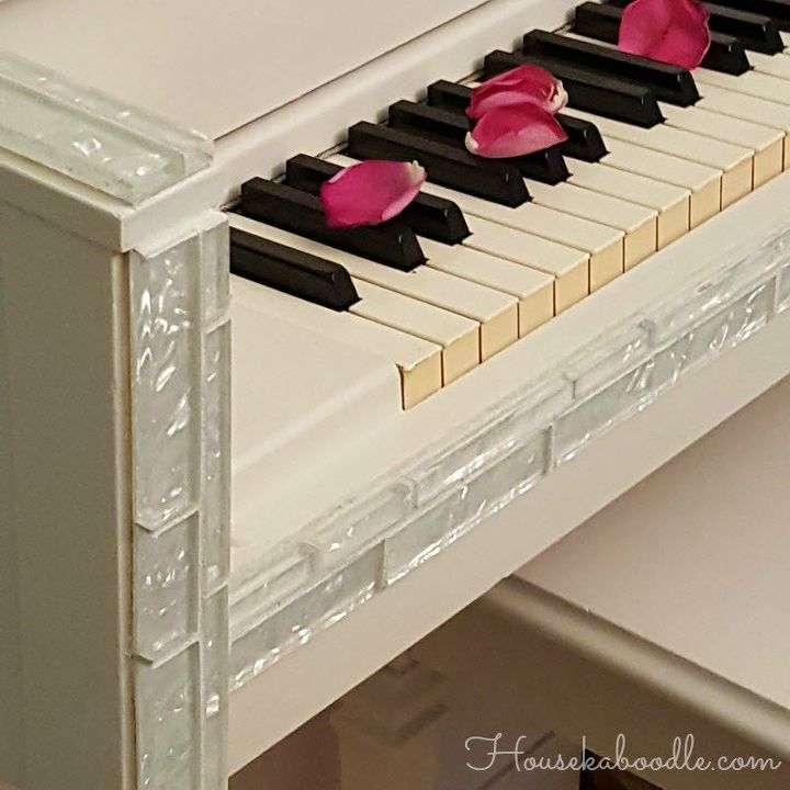 una transformacin del piano con brillo y glamour que hasta liberace envidiara