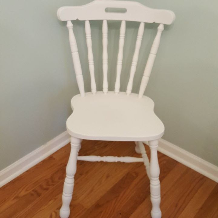 silla de estilo vintage de casa de campo obtiene un cambio de imagen costera