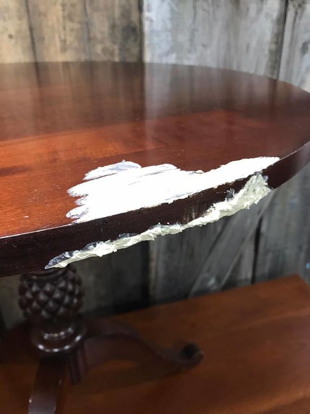 el perro se comi tus muebles cmo reparar y pintar una mesa de pedestal mordida