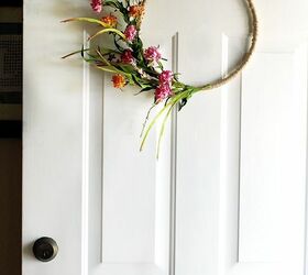 simple spring wreath on a burlap wrapped embroidery hoop