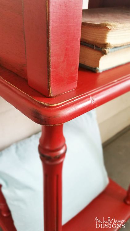 esta mesa roja pintada fue un gran xito