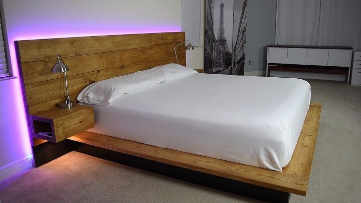 cama de plataforma diy com mesinhas de cabeceira flutuantes