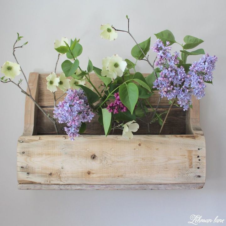 estantera de madera de palet para flores