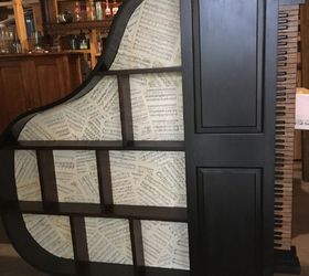 piano bookcase, Finished bookcase with the door closed