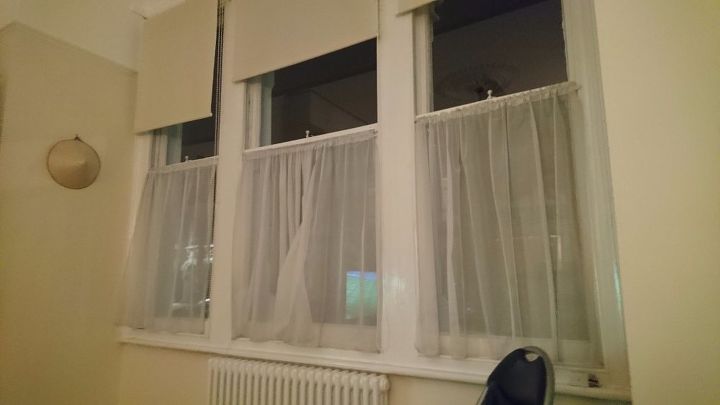 q need to replace these curtains please someone help find