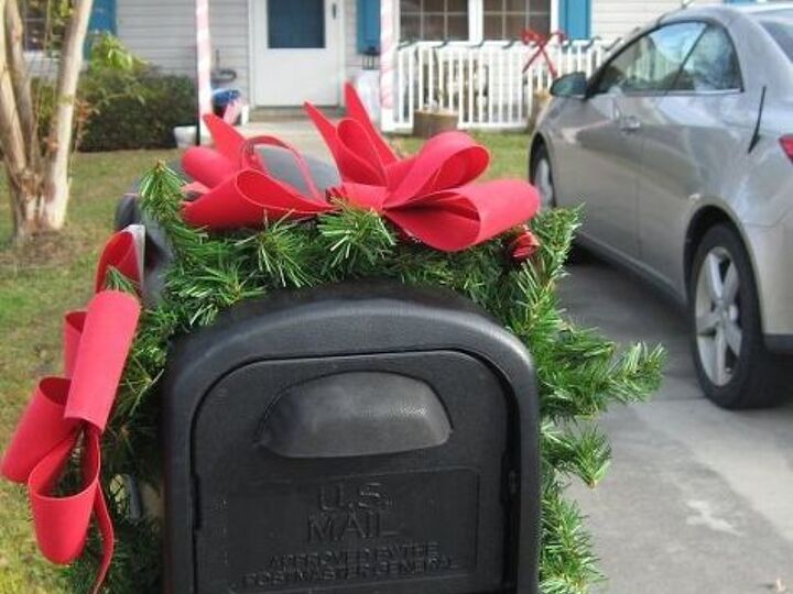 q any thoughts on how to make my mailbox look pretty