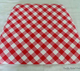 2 repurposed tablecloth kitchen chairs makeover