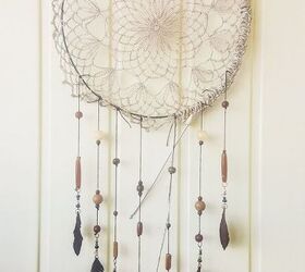 diy dream catcher using crochet doily and wire