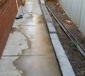 how to besser or concrete cinder block garden edge walls