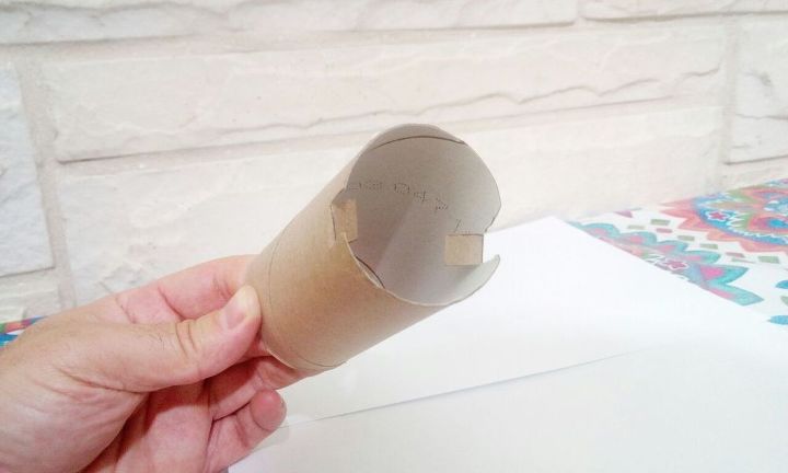 smartphone tripod toilet paper roll mount