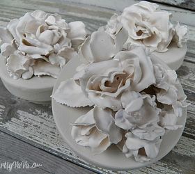 She Dips Flowers In Plaster Of Paris And When They Dried Watch What She Did  With Them!