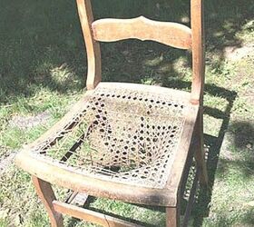 tutorial for adding chicken wire to a chair for flowers
