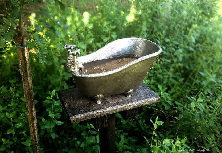 31 brilliant ways to upcycle transform and fix your bathtub, Craft A Bath For The Birds