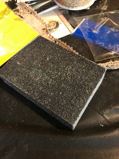 how to upcycle old books into cute home decor