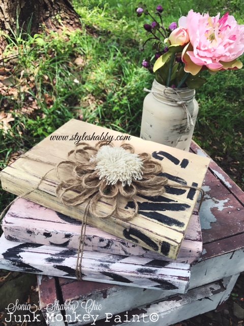 how to upcycle old books into cute home decor