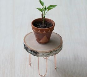 s gardeners copy these 20 stunning ways to display your plants, Build A Rustic Stand With A Stump