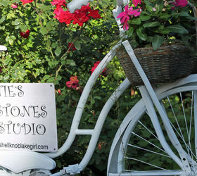 s 30 garden art ideas to fall in love with, Make Your Garden Parisian Chic With A Bike