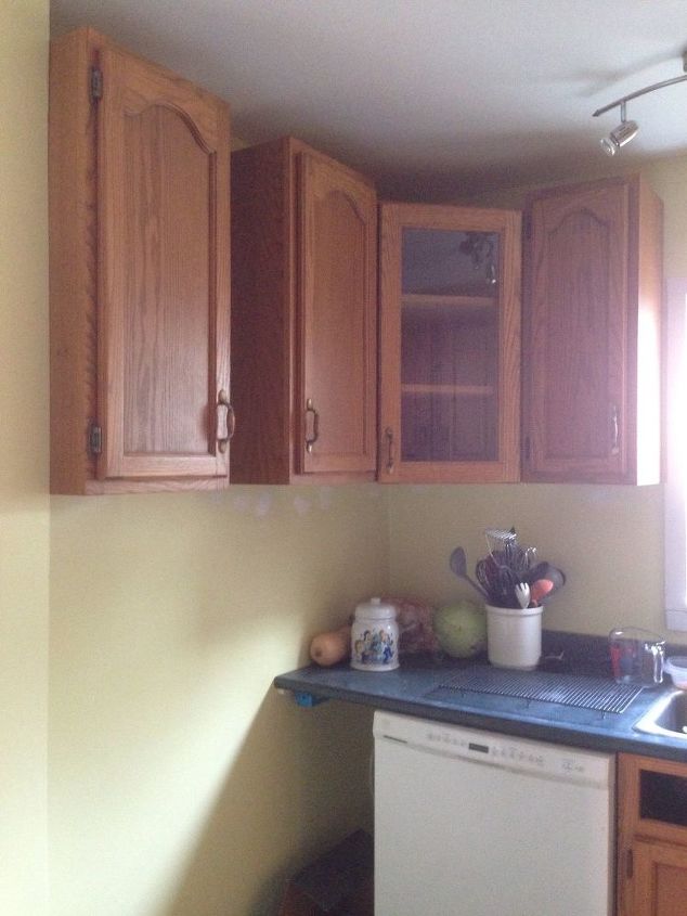 q what is the best way to paint kitchen cupboards without removing them