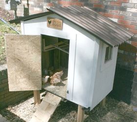 How to Build a Chicken Coop From Repurposed Pallets