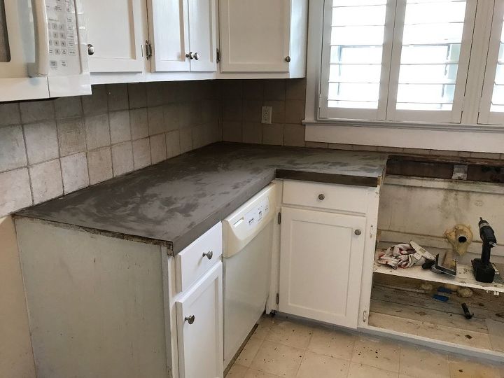 Concrete Counters Feather Finish Over Formica Hometalk Concrete Counters Feather Finish Over