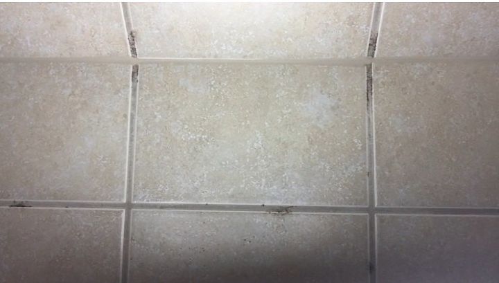 5 ways to clean your tub tile