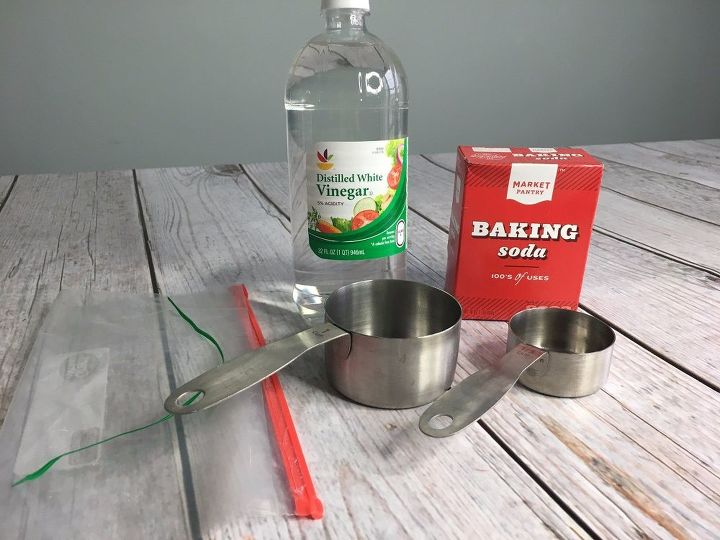 5 ways to clean your tub tile