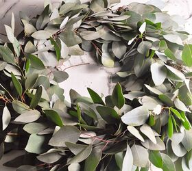 diy fresh eucalyptus wreath