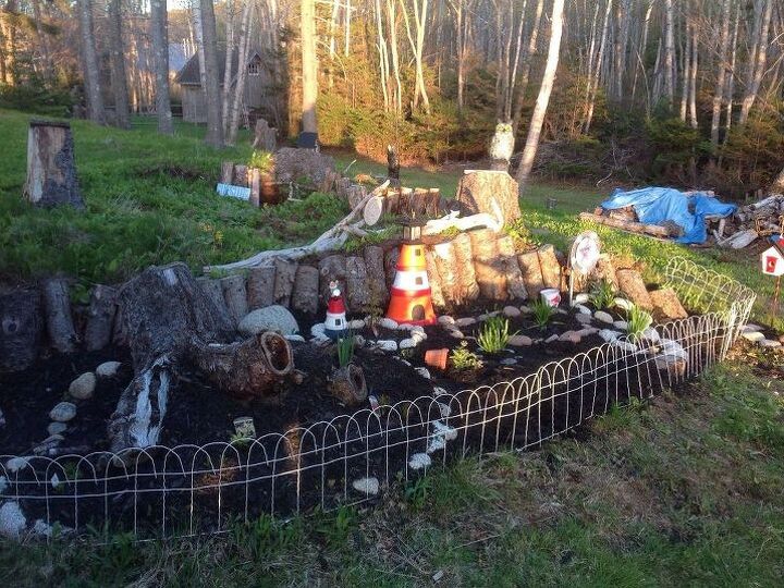 q what is simple and inexpensive way to make fairy garden at our cottage