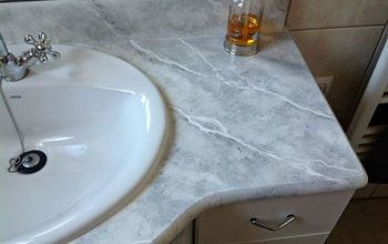 Cómo imitar el mármol en la encimera del baño